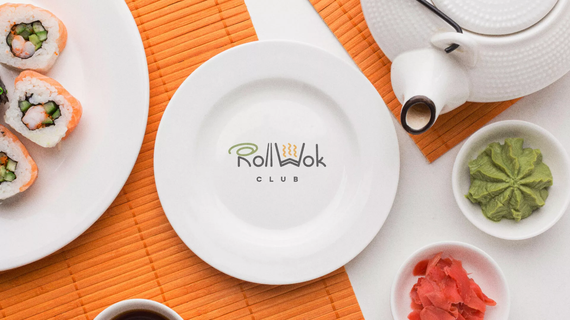 Разработка логотипа и фирменного стиля суши-бара «Roll Wok Club» в Юрьевце